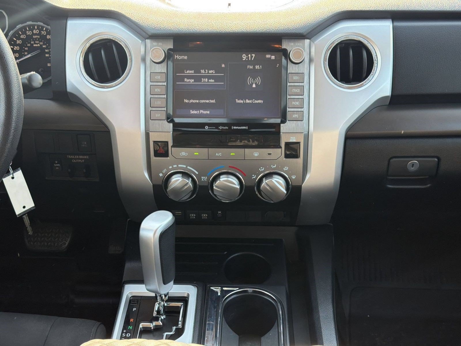 Used 2021 Toyota Tundra SR5 w/ SR5 Upgrade Package RWD image 20