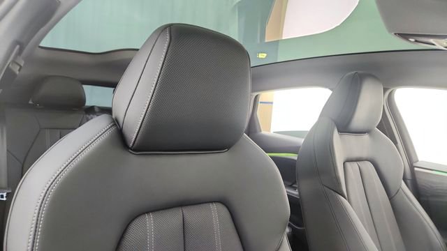 Used 2025 Audi A6 e-tron Prestige w/ Black Warm Weather Package image 22