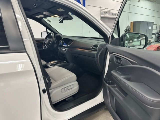 Used 2023 Honda Passport EX-L image 17