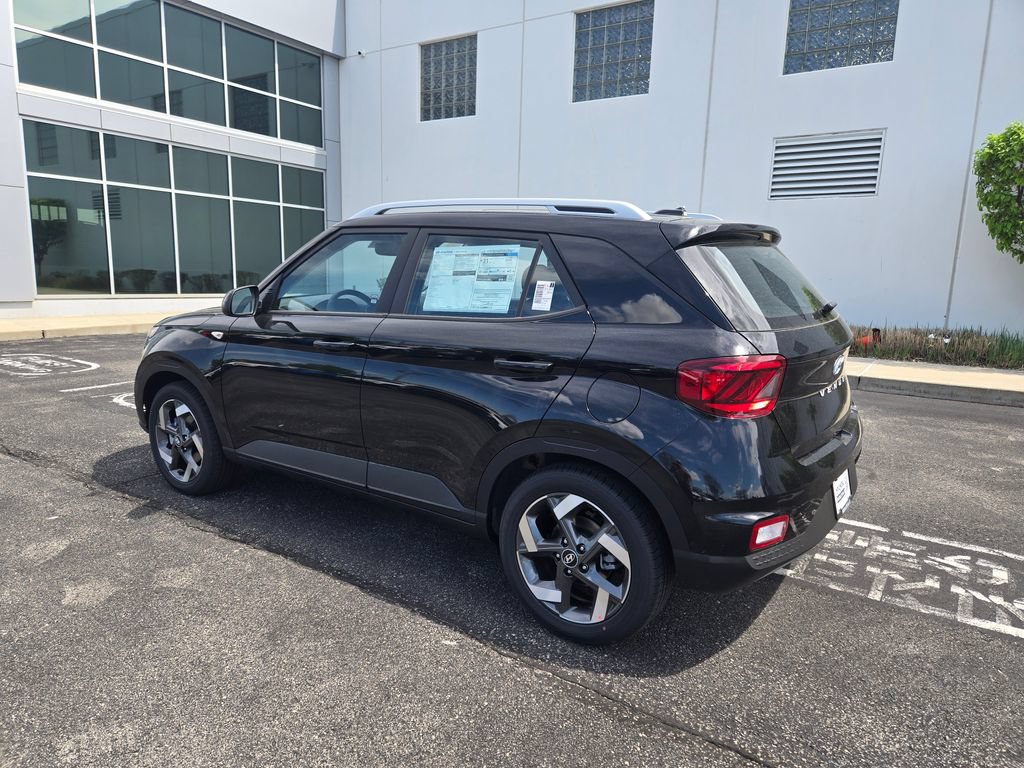 New 2026 Hyundai Venue SEL FWD image 6