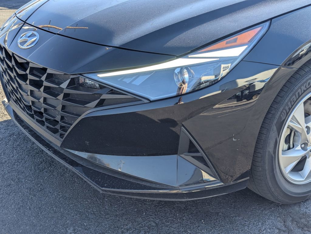 Used 2023 Hyundai Elantra SE image 12