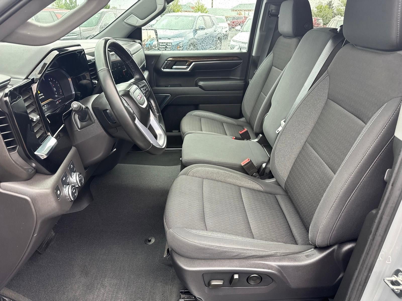 Used 2024 GMC Sierra 1500 Elevation AWD/4WD image 5