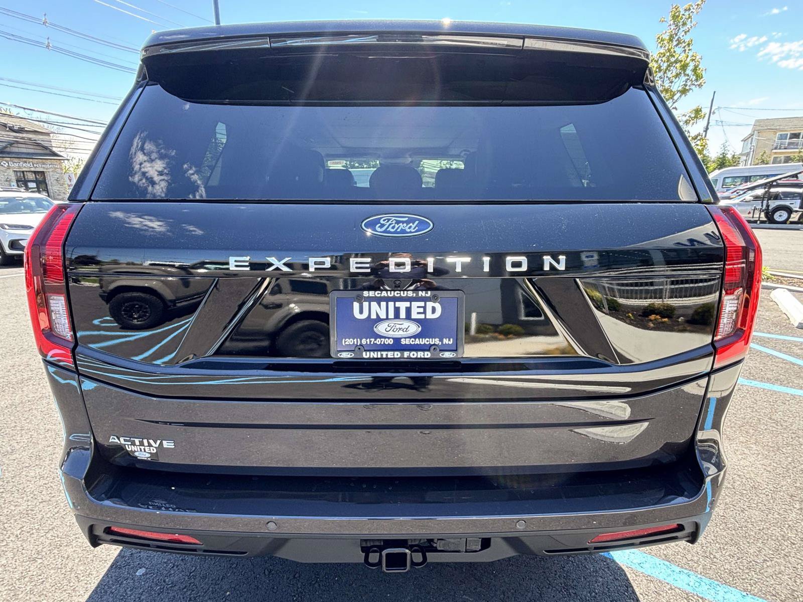 New 2026 Ford Expedition Active AWD/4WD image 8