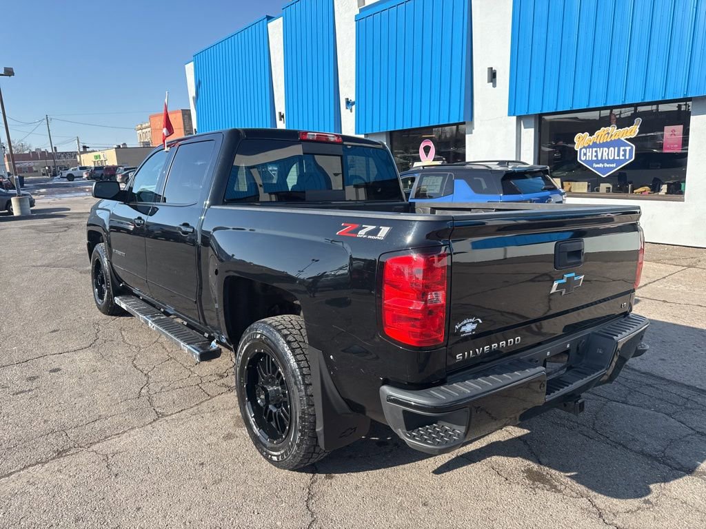 Used 2018 Chevrolet Silverado 1500 LT w/ All Star Edition image 9