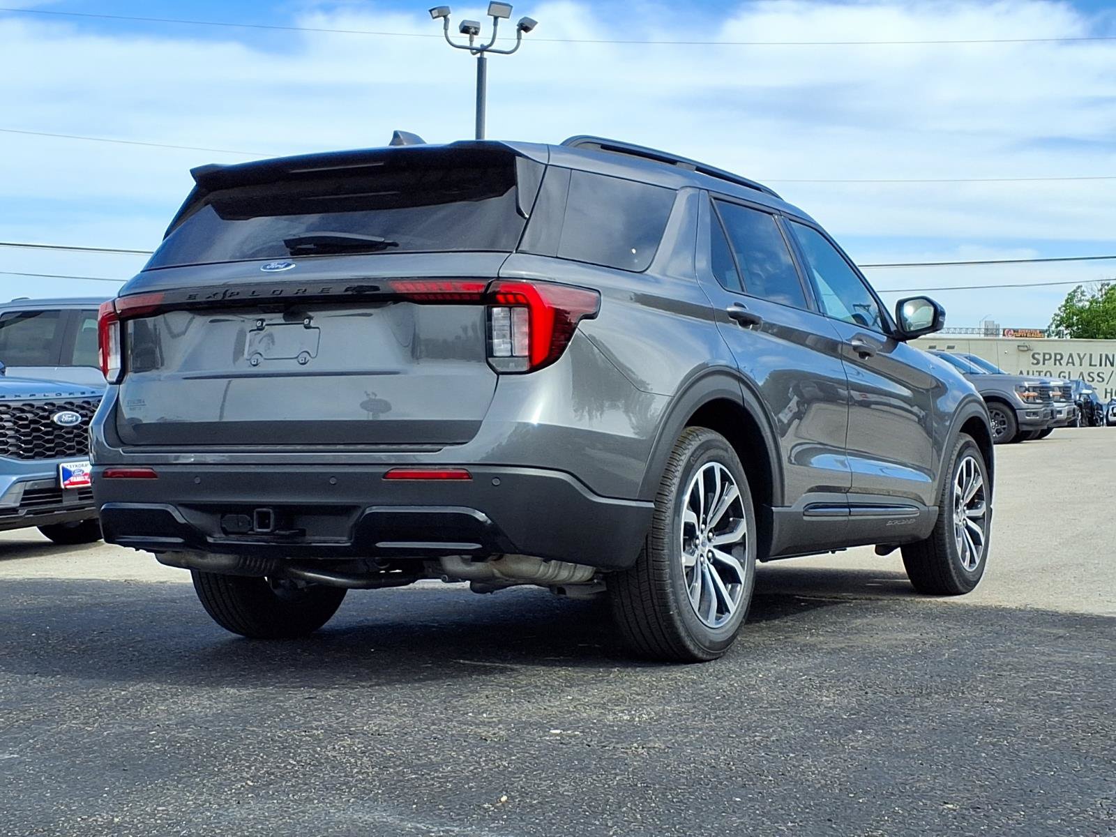 New 2026 Ford Explorer ST-Line RWD image 5