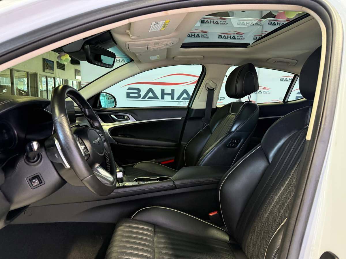 Used 2022 Genesis G70 2.0T w/ Prestige Package image 15