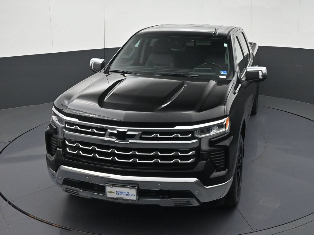 Certified 2022 Chevrolet Silverado 1500 LTZ w/ LTZ Premium Package AWD/4WD image 31