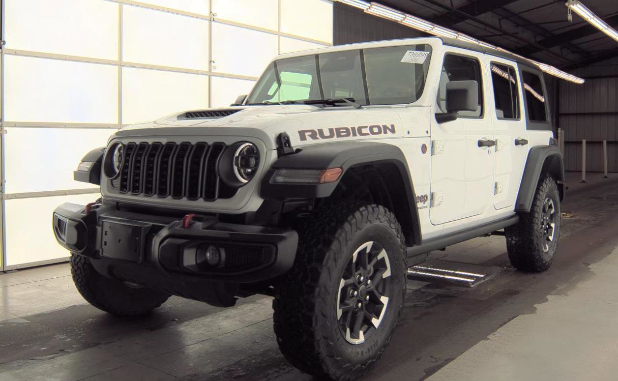 Used 2026 Jeep Wrangler Unlimited Rubicon AWD/4WD image 2