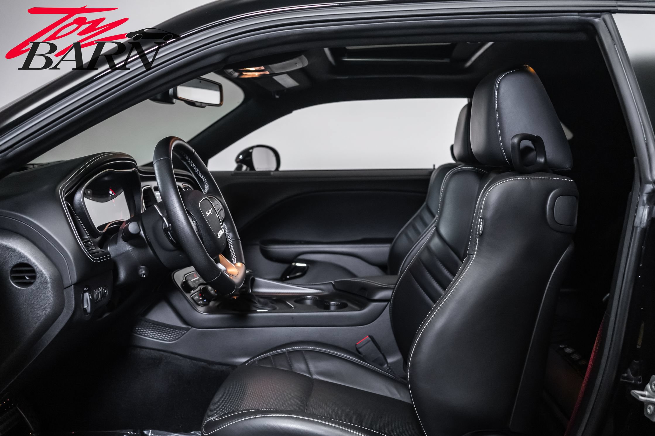 Used 2022 Dodge Challenger SRT Hellcat RWD image 23