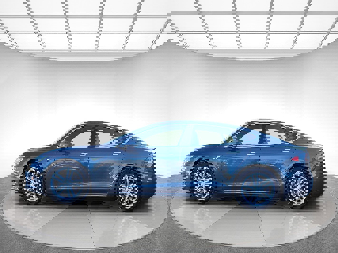 Used 2015 Tesla Model S 70D image 5