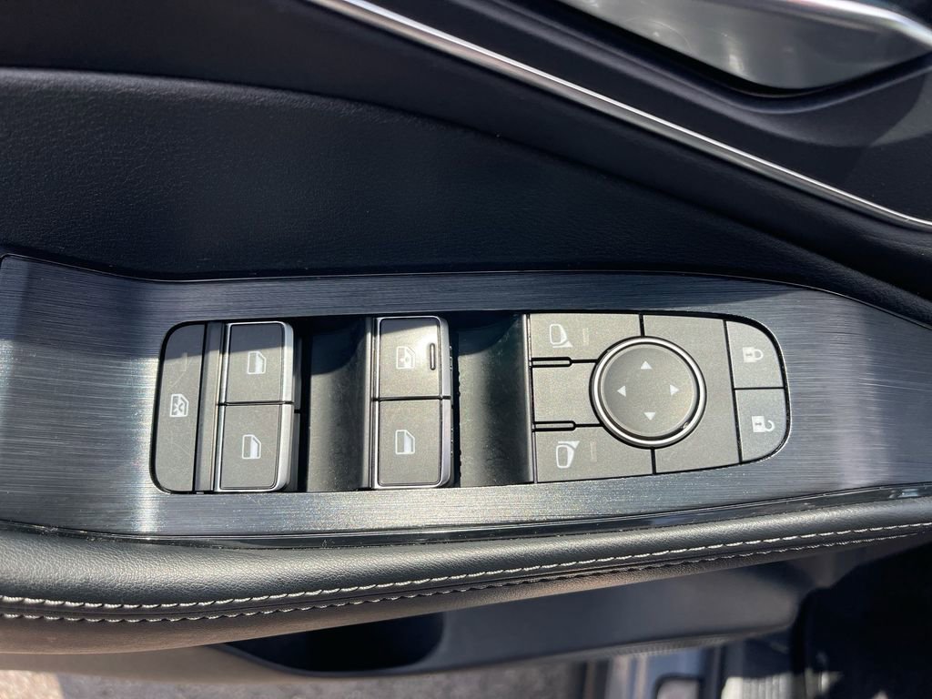 Used 2021 Nissan Rogue Platinum image 30