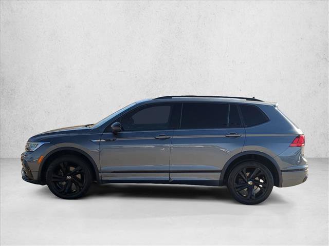 Used 2023 Volkswagen Tiguan SE R-Line FWD image 9