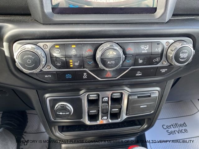 Used 2022 Jeep Wrangler Unlimited Sahara w/ Cold Weather Group image 18