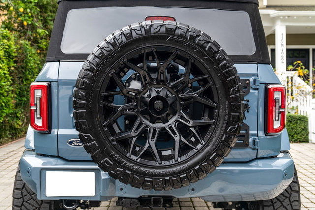 Used 2023 Ford Bronco Outer Banks AWD/4WD image 74