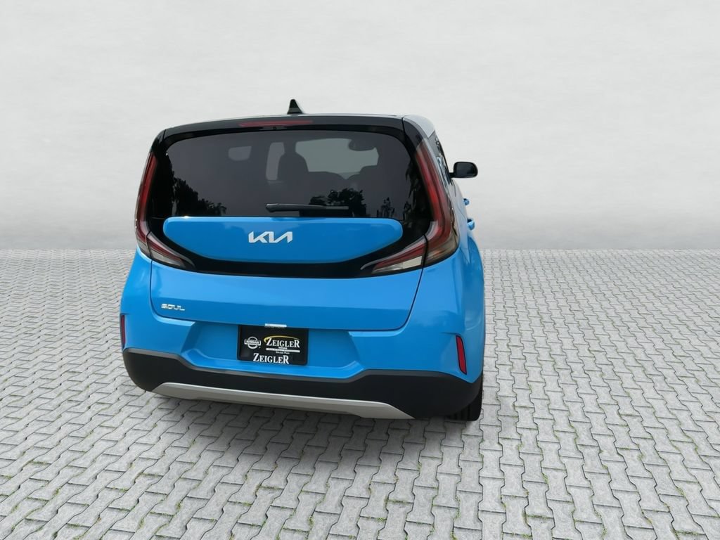 Used 2024 Kia Soul S FWD image 7