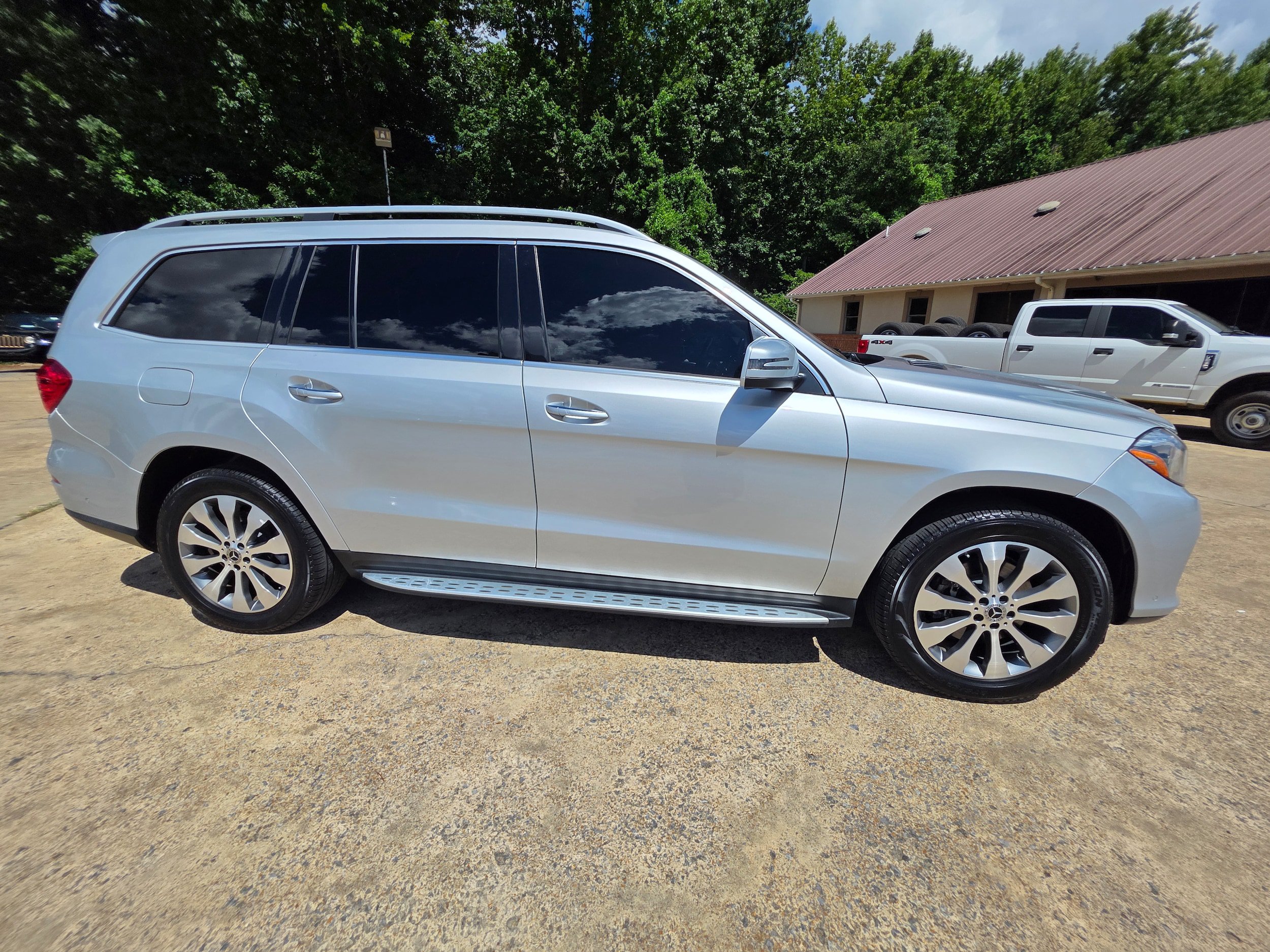 Used 2019 Mercedes-Benz GLS 450 4MATIC image 4
