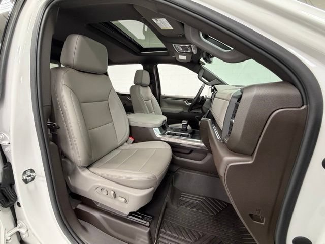 Certified 2023 Chevrolet Silverado 1500 LTZ w/ LTZ Premium Package AWD/4WD image 28