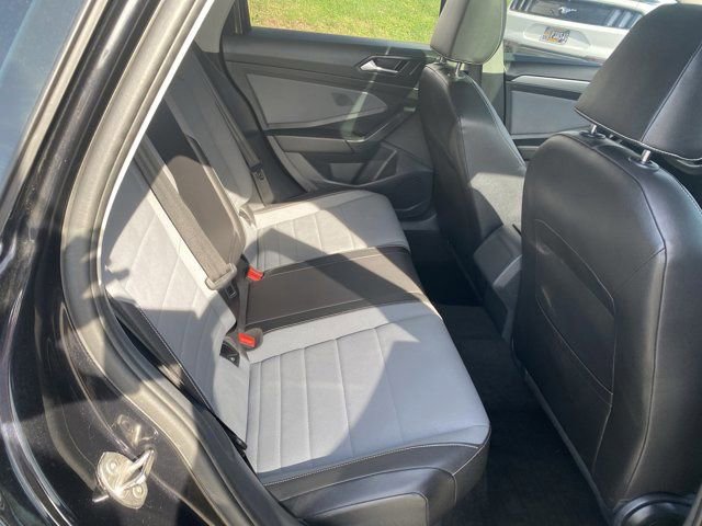 Used 2025 Volkswagen Jetta SE image 10