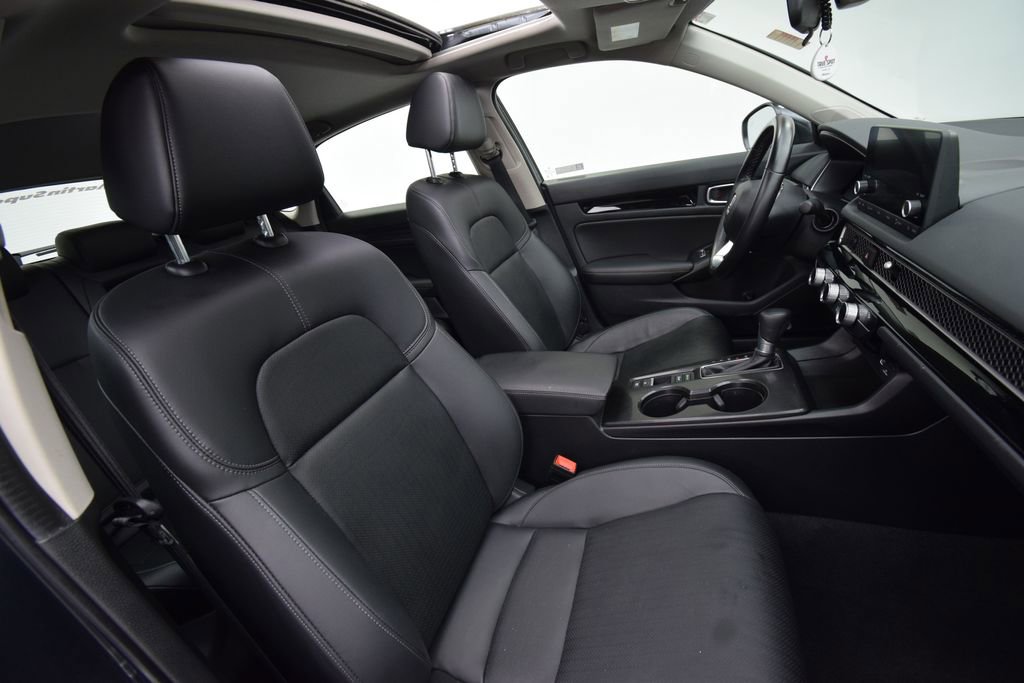 Used 2024 Honda Civic EX-L image 17