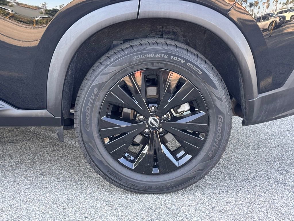 Certified 2023 Nissan Rogue SV FWD image 10