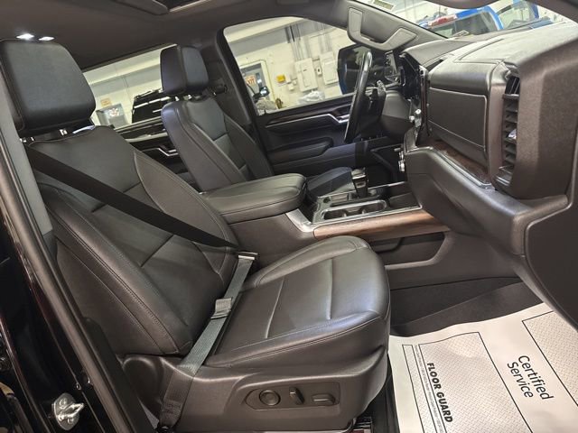 Used 2023 GMC Sierra 1500 SLT w/ SLT Convenience Package AWD/4WD image 28