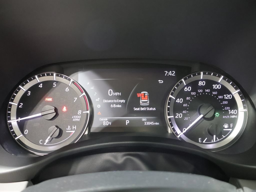Used 2023 Toyota Highlander XLE AWD/4WD image 40