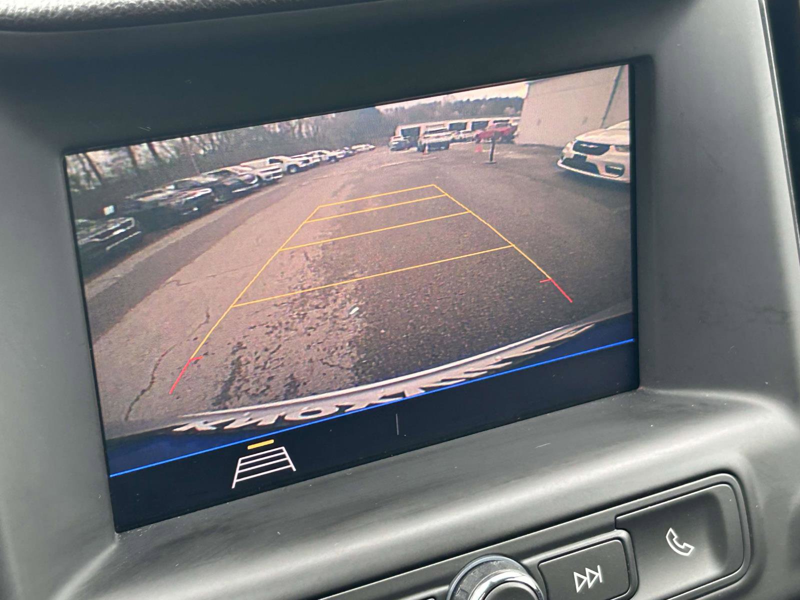 Used 2021 GMC Terrain SLE w/ Driver Convenience Package image 26