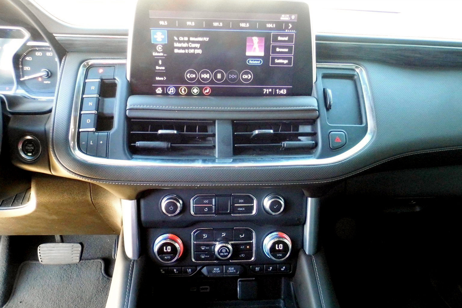 Used 2021 GMC Yukon SLT w/ SLT Premium Package image 20