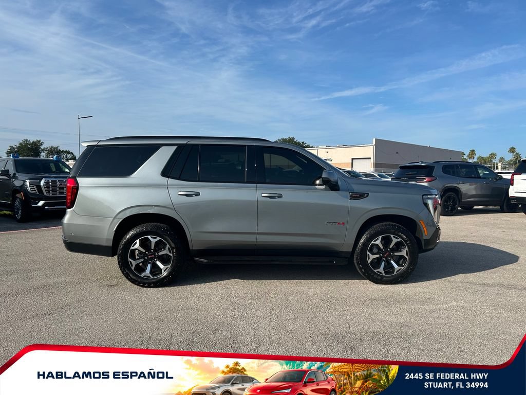 Used 2025 GMC Yukon AT4 AWD/4WD image 4