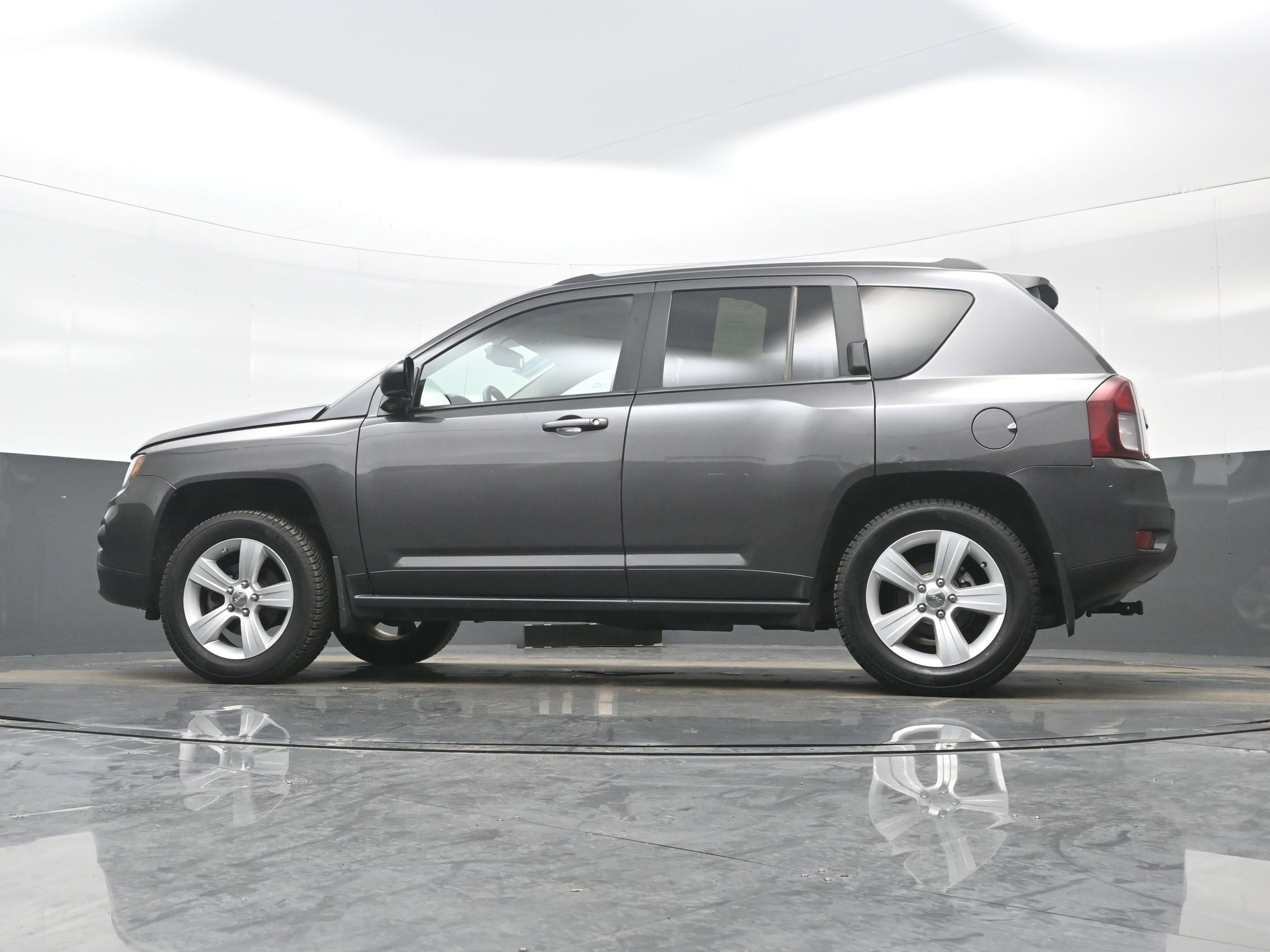 Used 2016 Jeep Compass Sport w/ Power Value Group image 24
