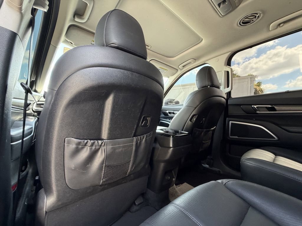 Used 2021 Kia Telluride EX w/ EX Premium Package AWD/4WD image 12