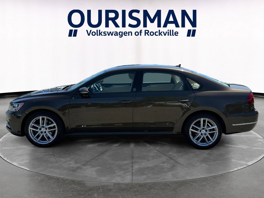 Used 2019 Volkswagen Passat 2.0T Wolfsburg FWD image 3