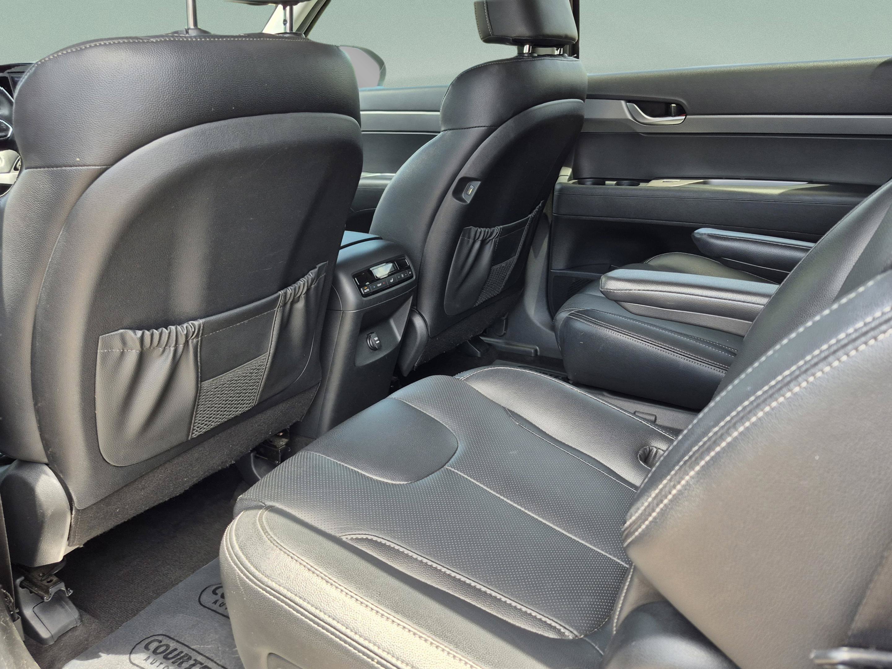 Used 2021 Hyundai Palisade SEL FWD image 16