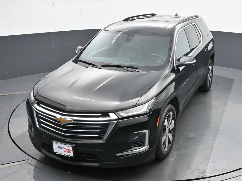 Used 2023 Chevrolet Traverse LT w/ LT Premium Package AWD/4WD image 16