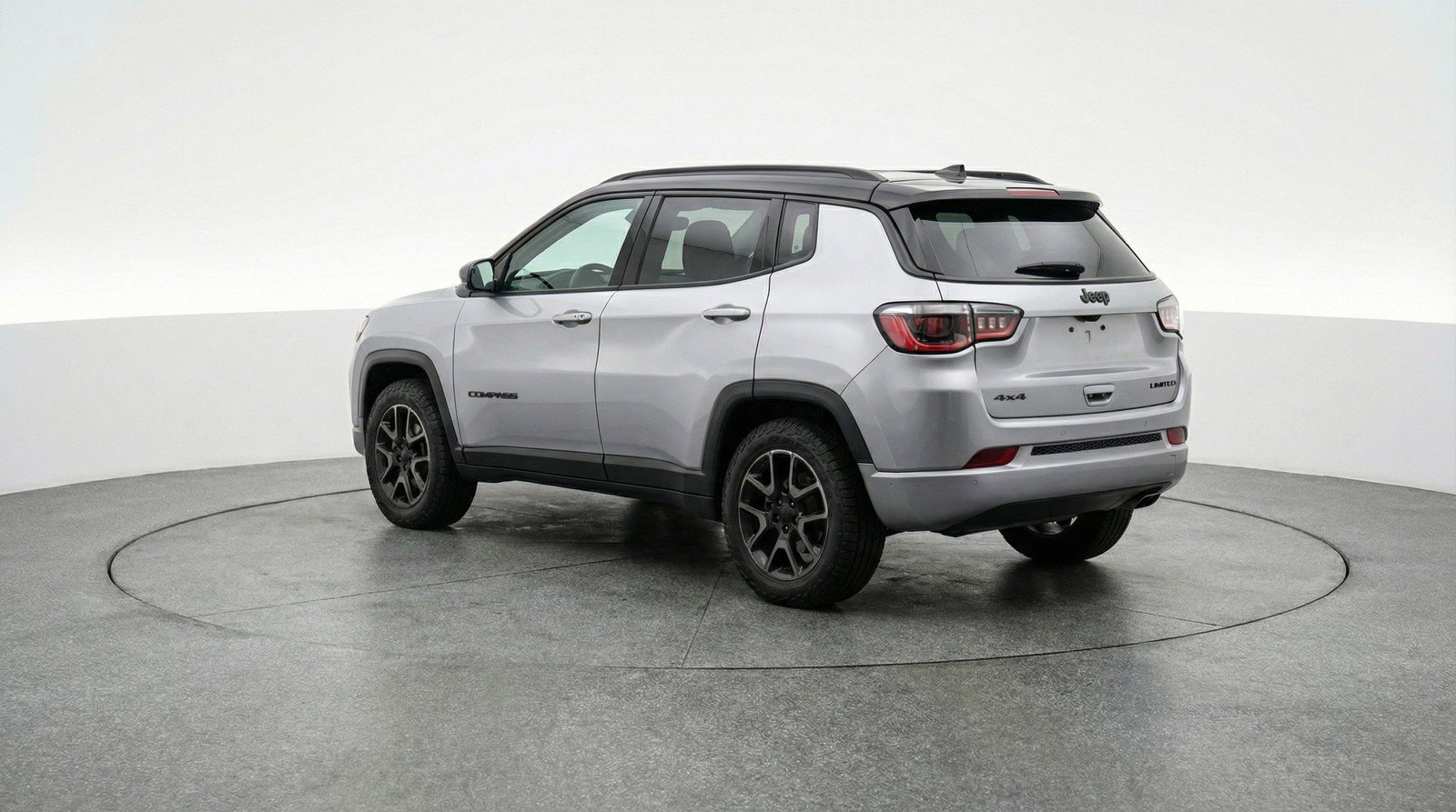 Used 2025 Jeep Compass Trailhawk AWD/4WD image 6