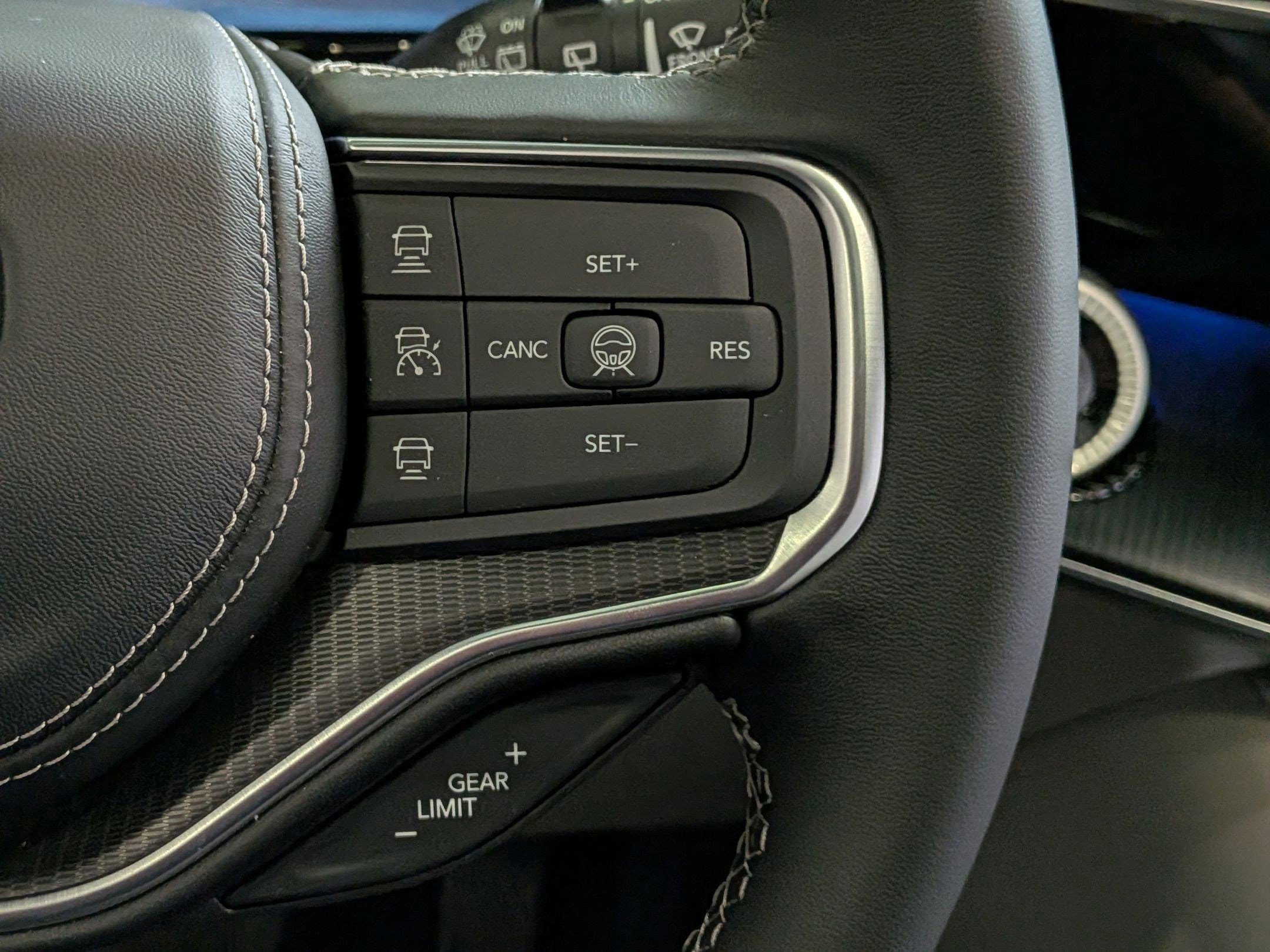 New 2026 Jeep Grand Wagoneer Summit w/ Premium Group III image 16