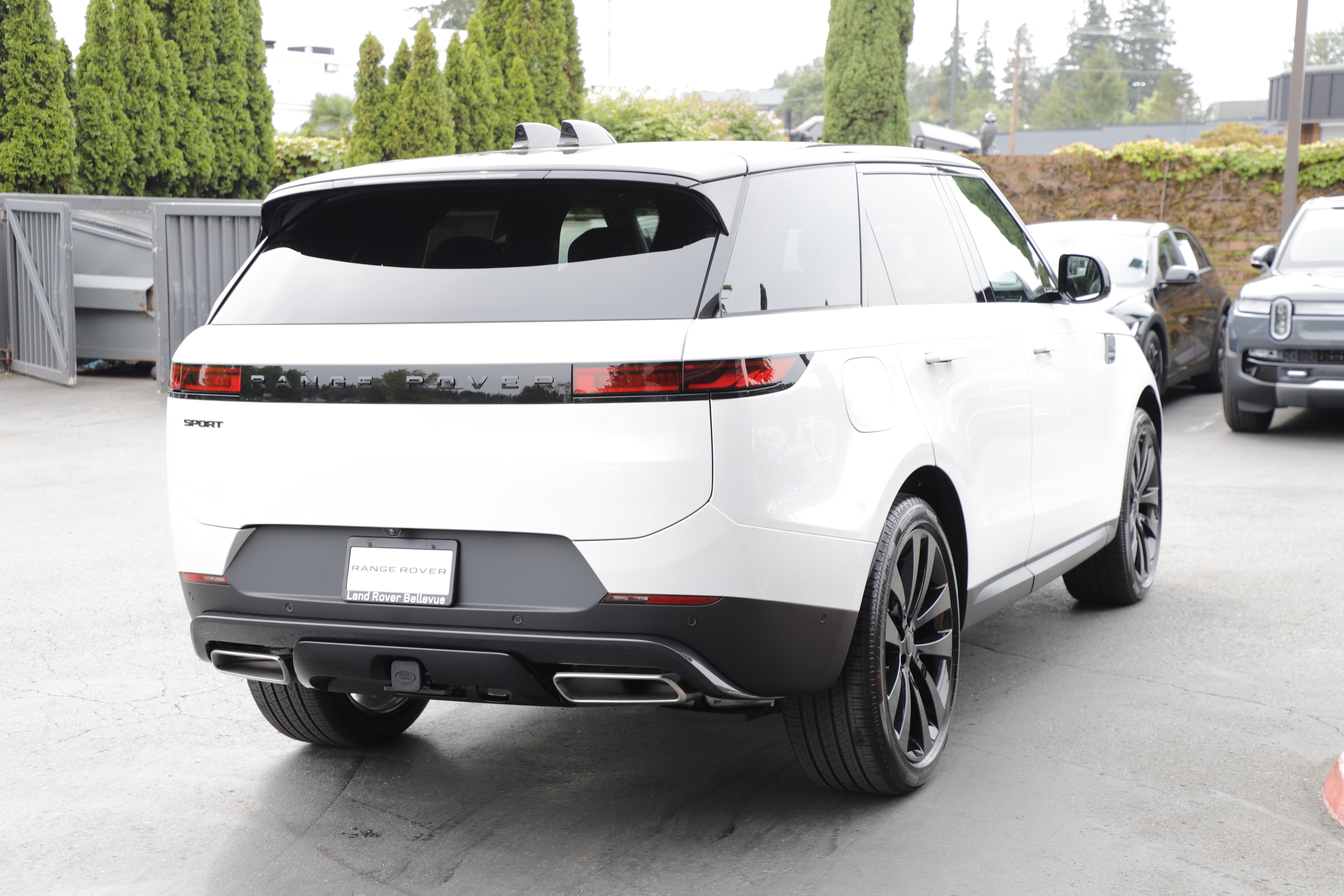 New 2026 Land Rover Range Rover Sport SE AWD/4WD image 8