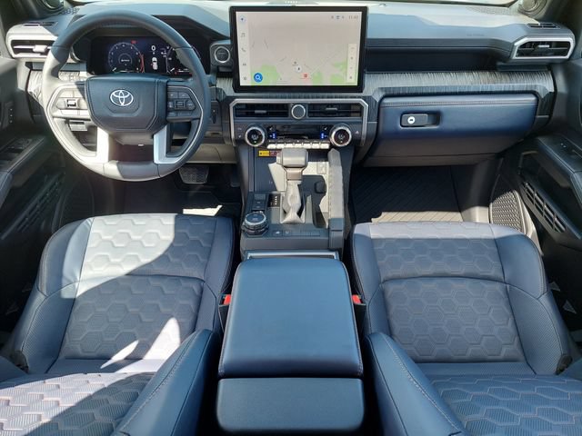 Used 2026 Toyota 4Runner Platinum AWD/4WD image 3