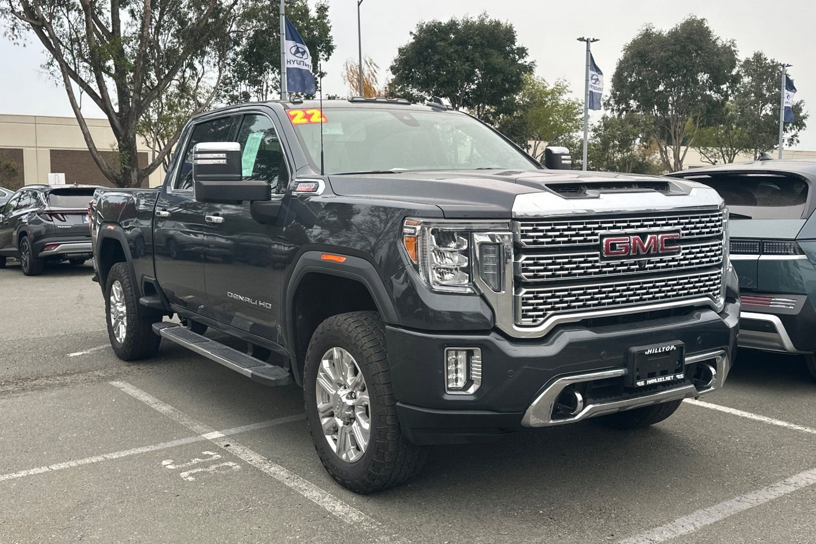 Used 2022 GMC Sierra 2500 Denali w/ Technology Package image 2
