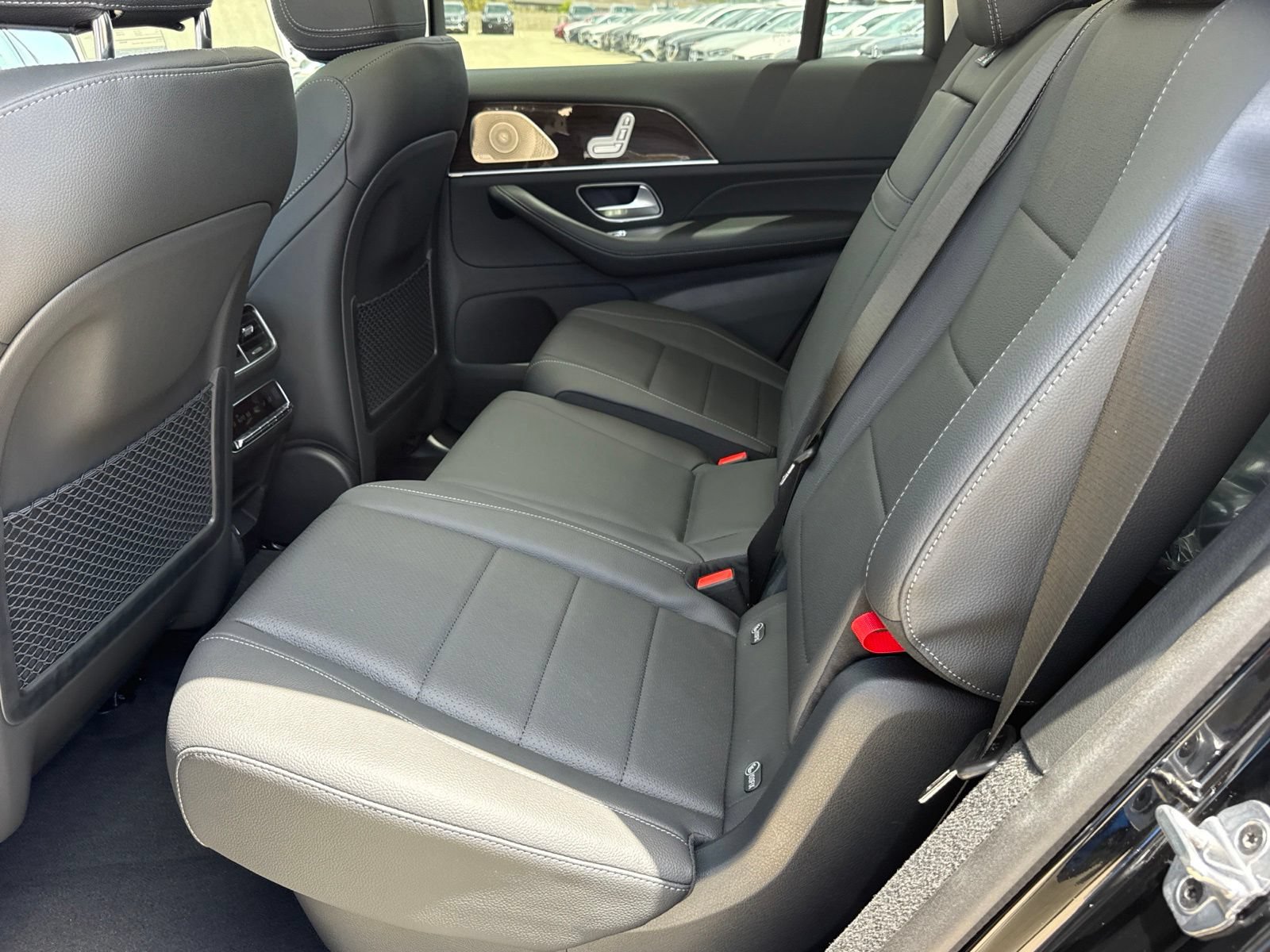 New 2026 Mercedes-Benz GLS 450 4MATIC image 32