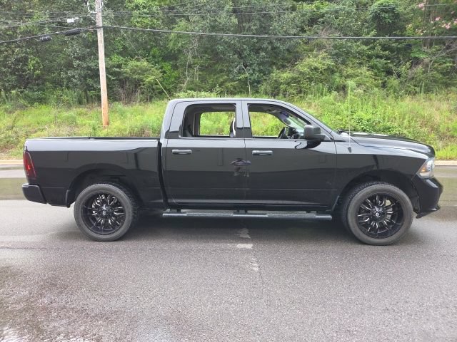 Used 2014 RAM 1500 Express w/ Black Ram 1500 Express Group AWD/4WD image 2