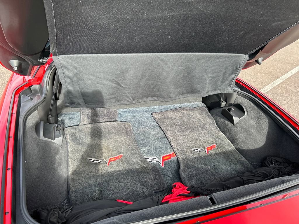 Used 2006 Chevrolet Corvette Base w/ Preferred Equipment Group image 6