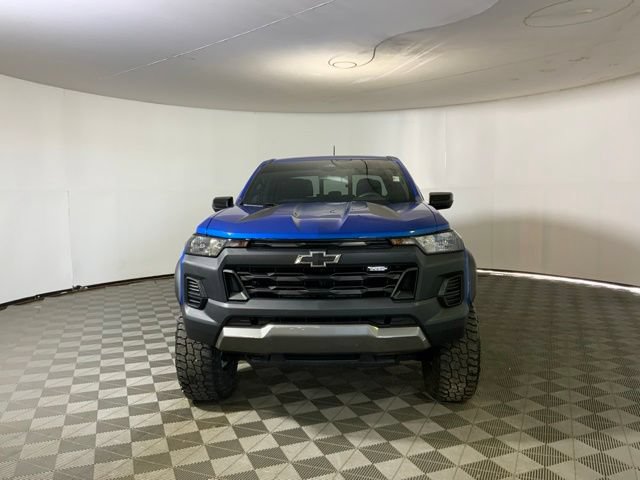Used 2023 Chevrolet Colorado Trail Boss w/ Advanced Trailering Package AWD/4WD image 2