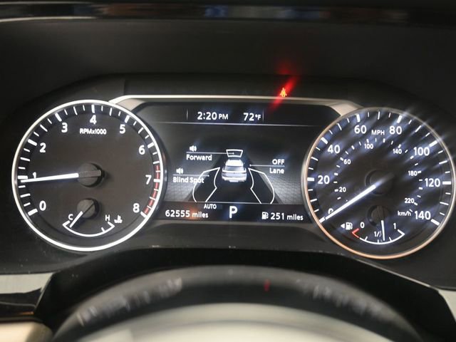 Used 2023 Nissan Pathfinder SV image 10