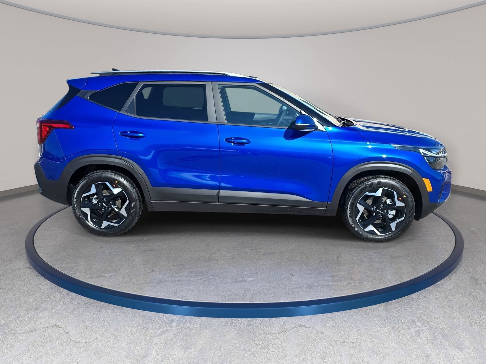 New 2026 Kia Seltos S FWD image 4