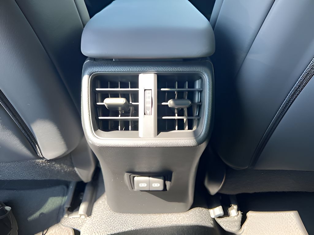 Used 2024 Lexus UX 250h F Sport AWD/4WD image 23