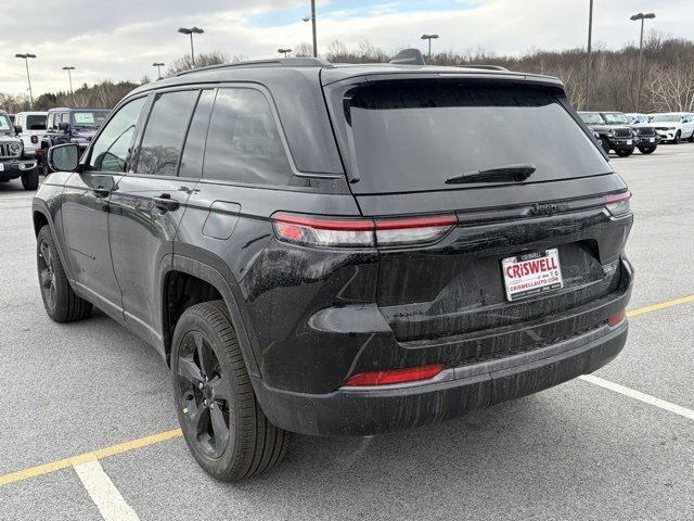 New 2026 Jeep Grand Cherokee Limited w/ Limited Altitude Package image 4
