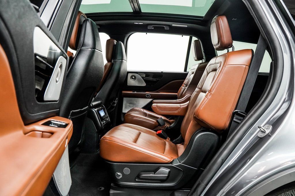 Used 2023 Lincoln Aviator Reserve w/ Equipment Group 201A image 41