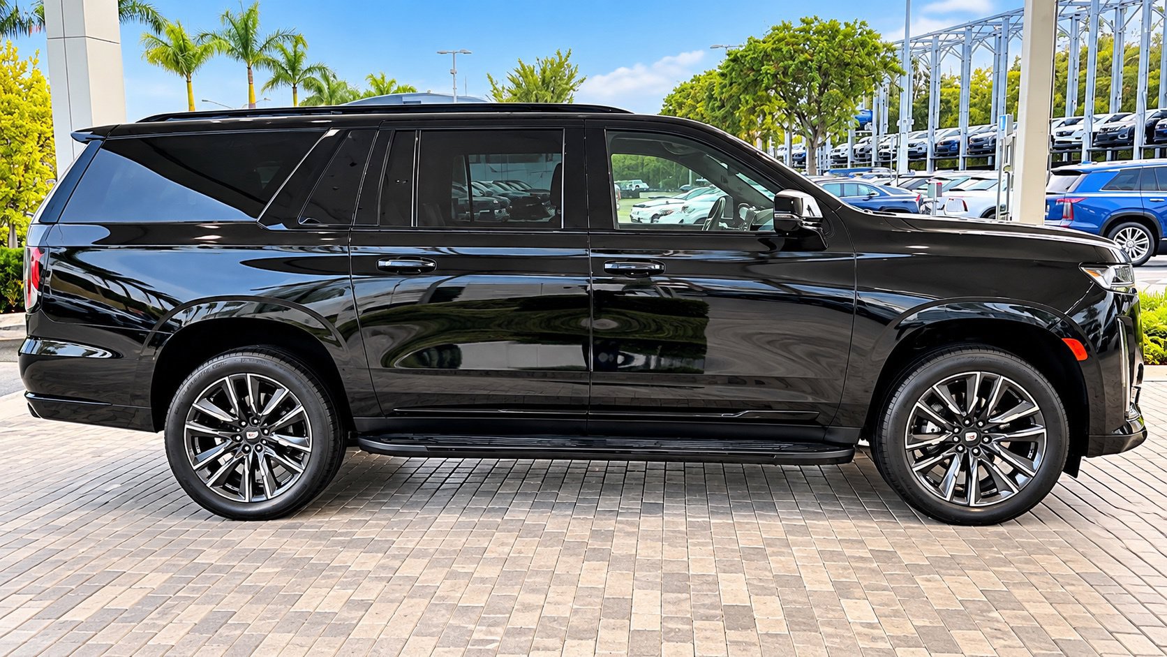 Certified 2023 Cadillac Escalade ESV Sport RWD image 9
