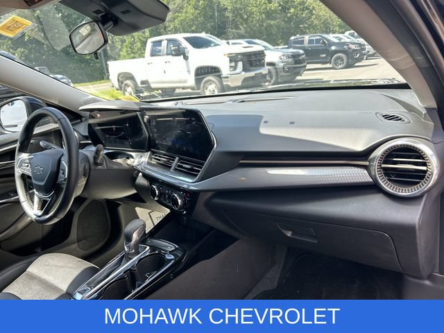 Used 2025 Chevrolet Trax ACTIV w/ Driver Confidence Package FWD image 28